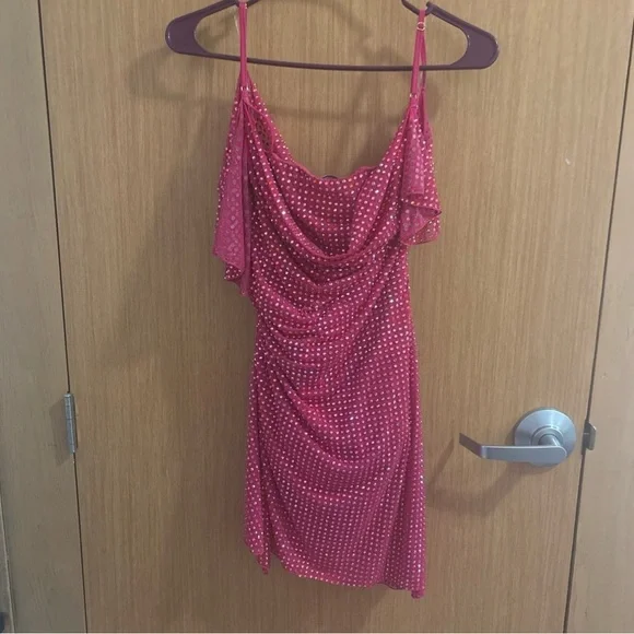 Oh Polly Perla Hot Pink Dress - Picture 3 of 4